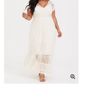 TORRID , Beautiful Ivory lace maxi dress